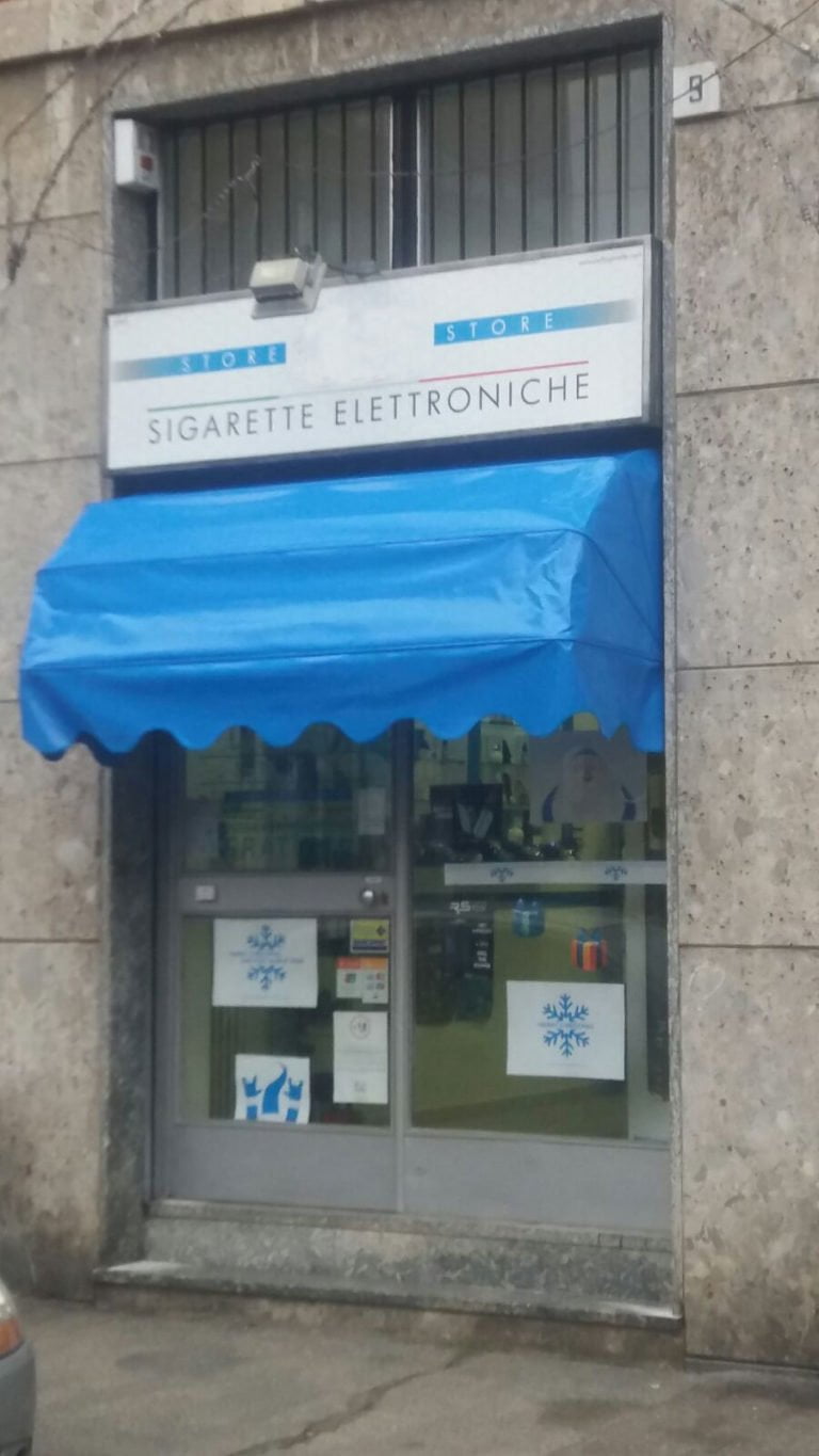 tende in pvc negozio corsico